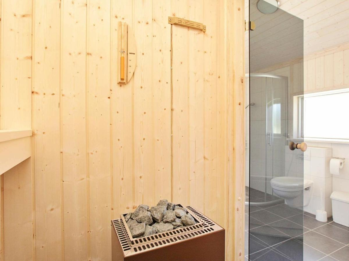 Four-Bedroom Holiday Home In Grossenbrode 1 מראה חיצוני תמונה