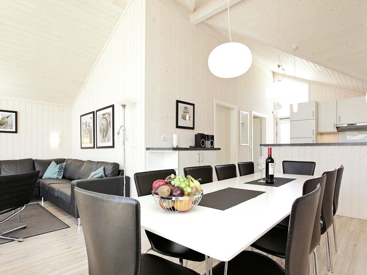 Four-Bedroom Holiday Home In Grossenbrode 1 מראה חיצוני תמונה
